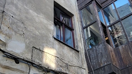 Blick hinter die Fassade